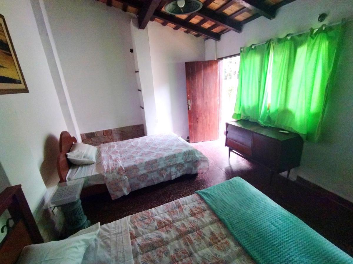 Hotel La Aparesida Areguá Esterno foto
