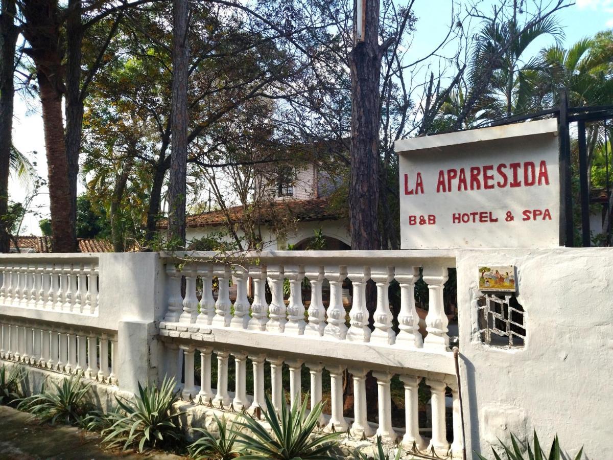 Hotel La Aparesida Areguá Esterno foto