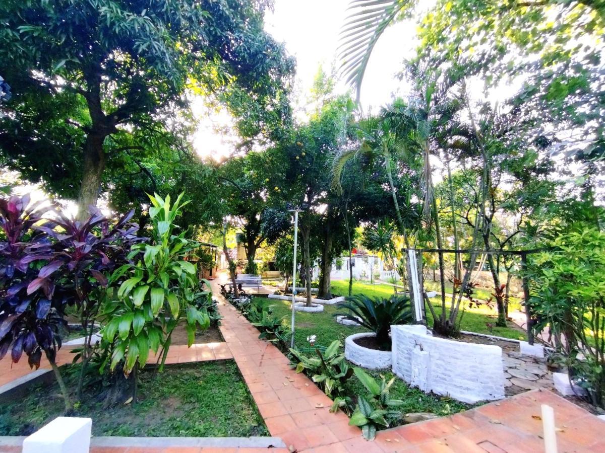 Hotel La Aparesida Areguá Esterno foto