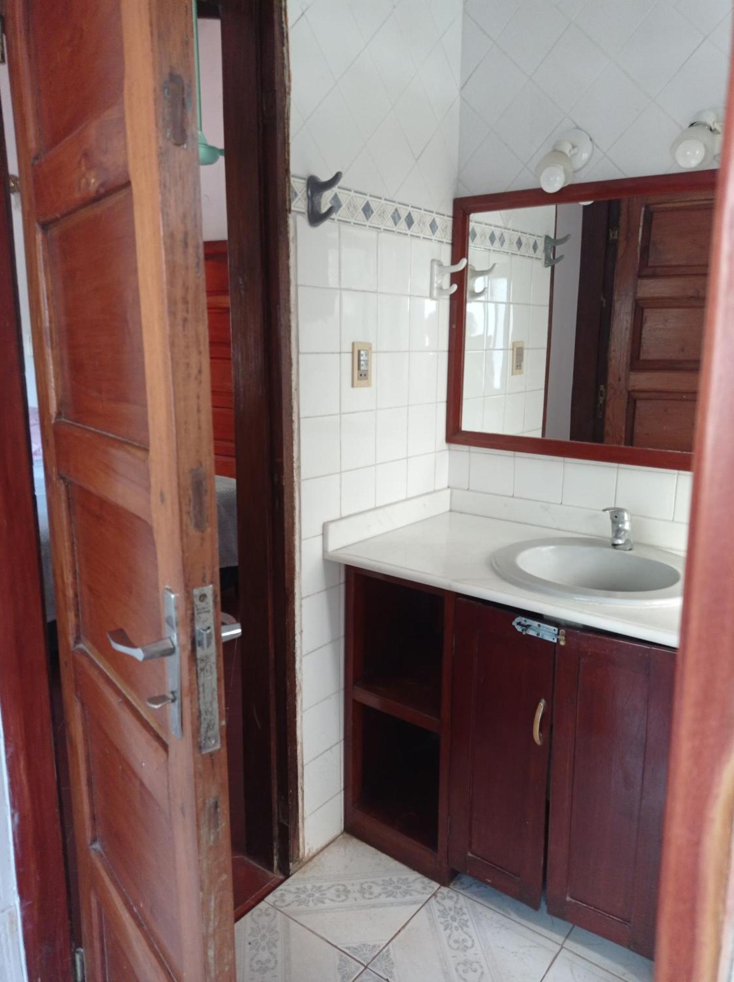 Hotel La Aparesida Areguá Esterno foto
