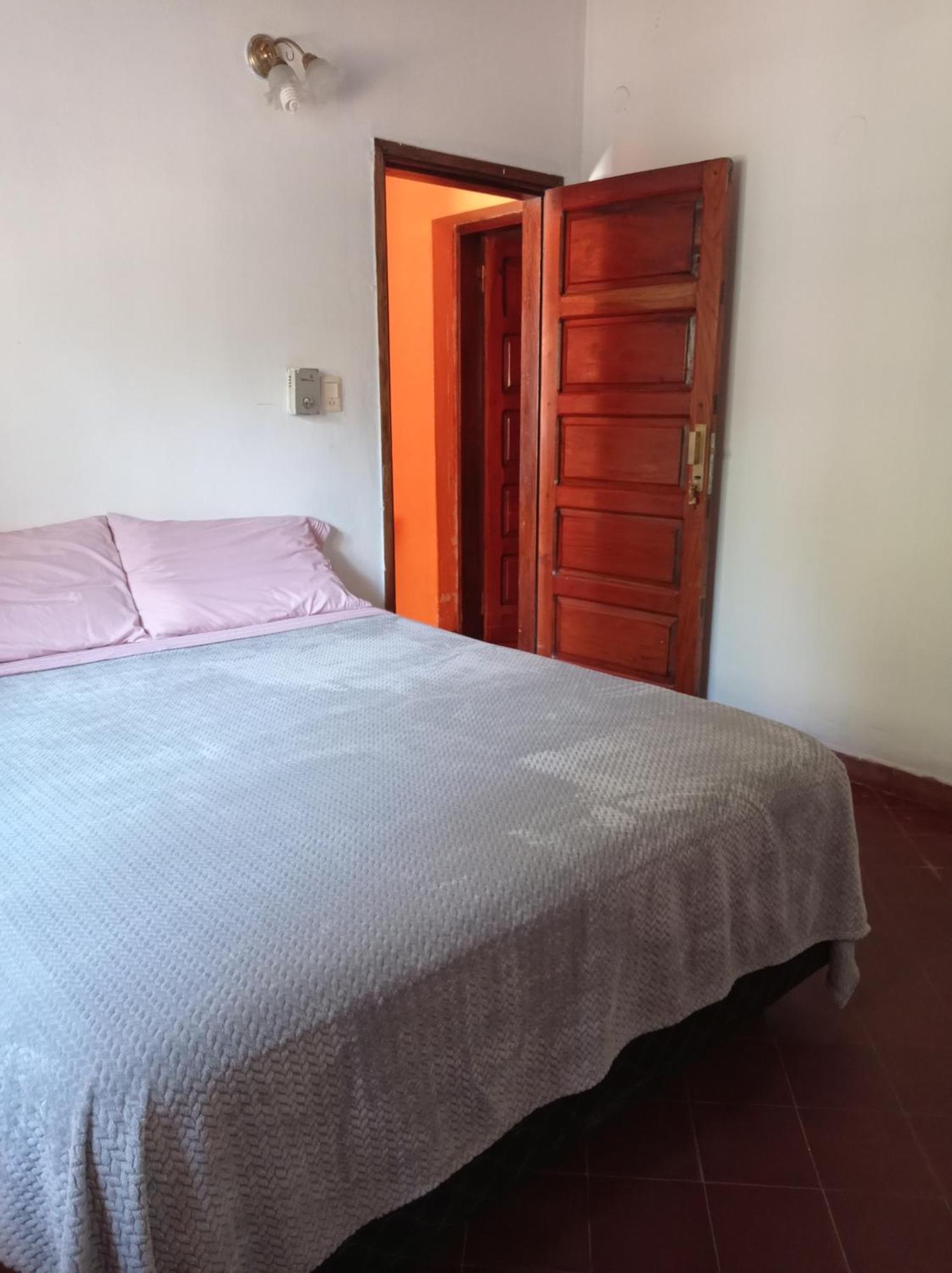 Hotel La Aparesida Areguá Esterno foto